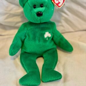 Ty Beanie Baby Erin The Bear 1997 Retired Plush Toy Mint tags